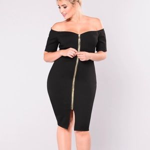 Fashion Nova Black Gold Zip Up Off The Shoulder Robyn Zipper Dress Middle Slit